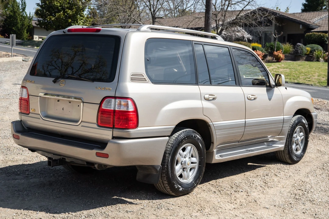 2000 Lexus LX 2nd Gen - Image 7 of 31