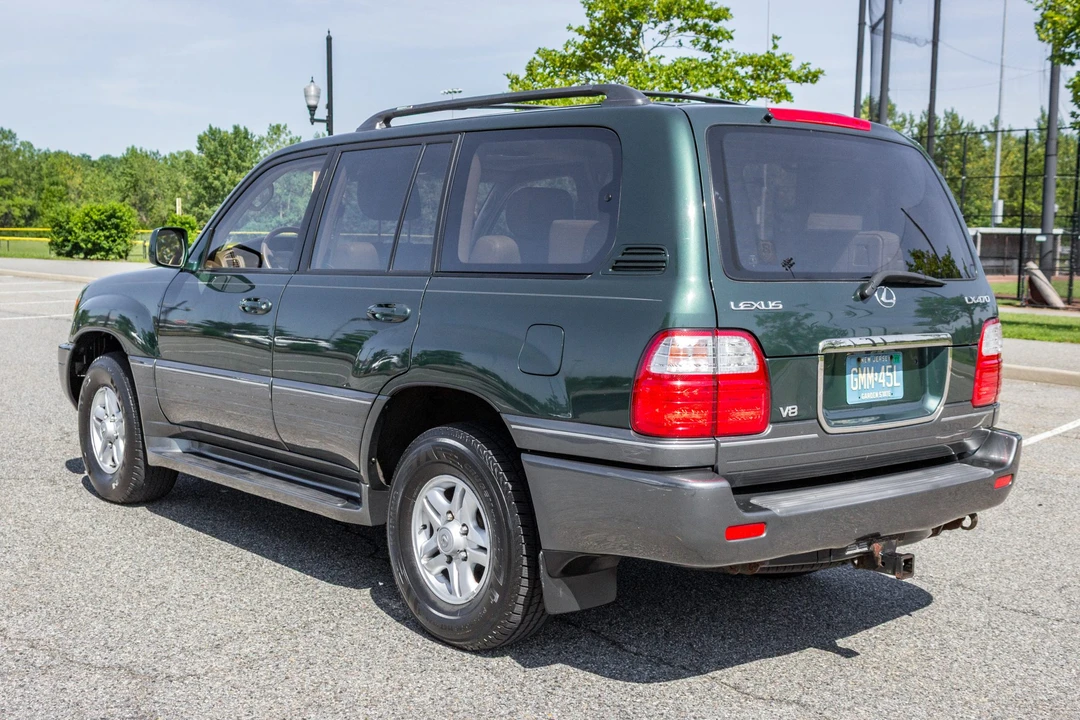 2000 Lexus LX 2nd Gen - Image 7 of 31
