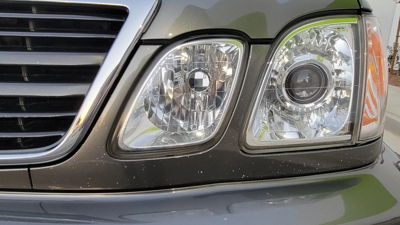 2000 Lexus LX 2nd Gen - Image 31 of 31