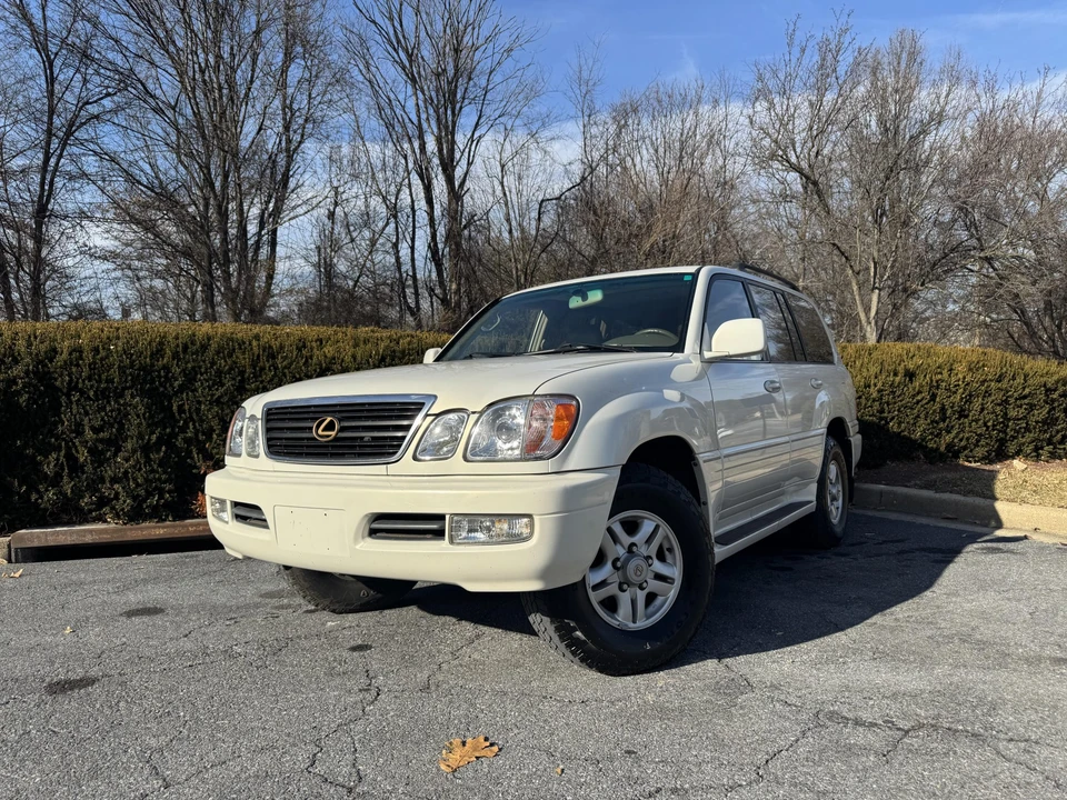 2000 Lexus LX 2nd Gen - Image 7 of 31