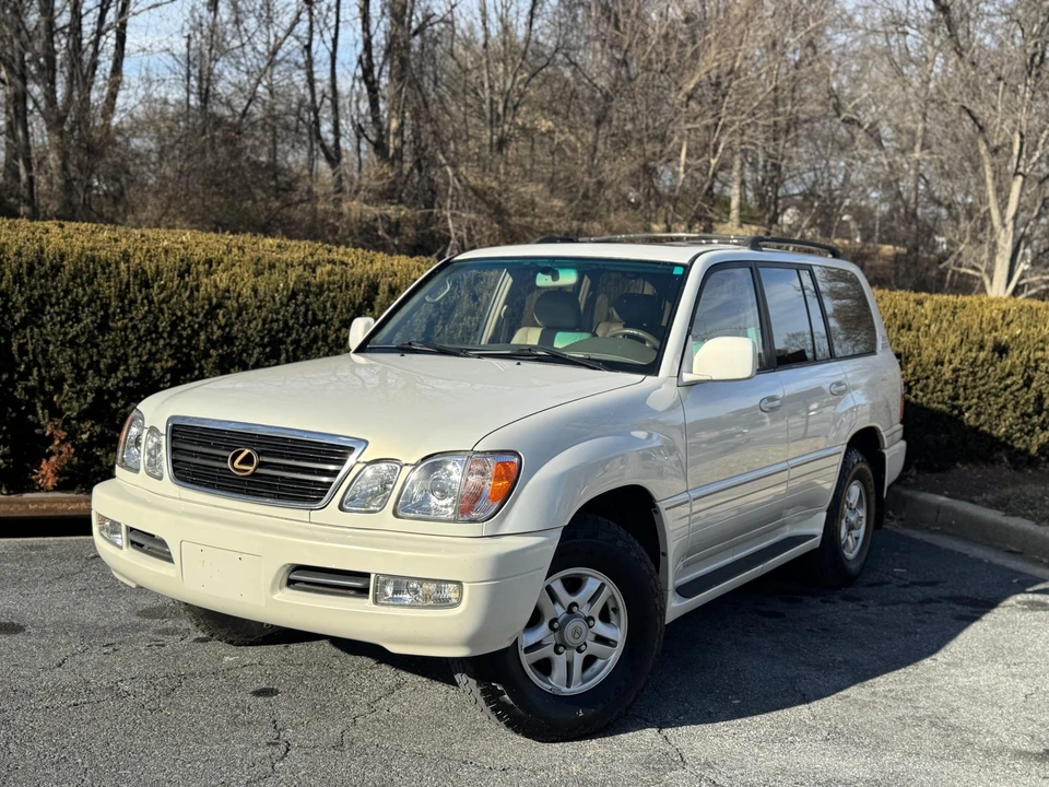 2000 Lexus LX 2nd Gen - Image 8 of 31