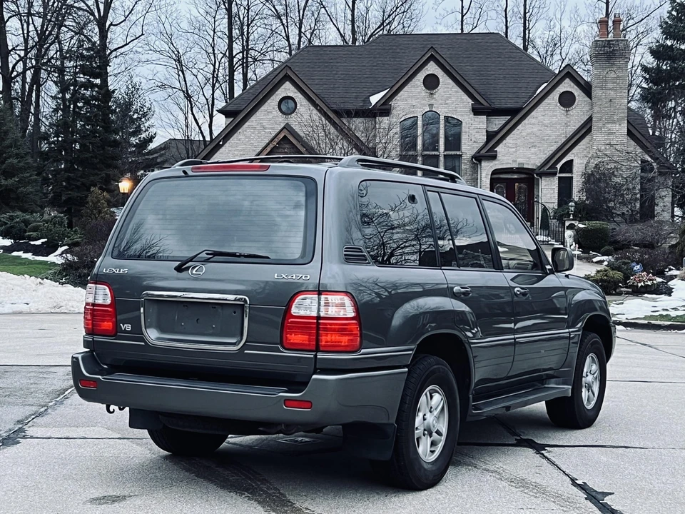 2000 Lexus LX 2nd Gen - Image 20 of 31