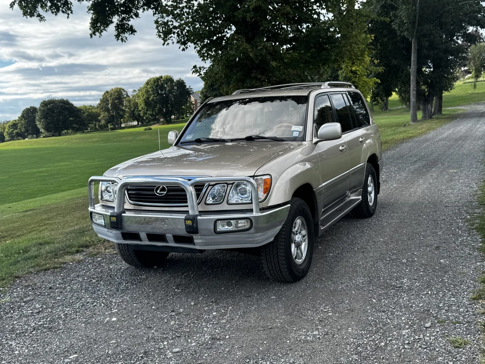 2000 Lexus LX 2nd Gen - Image 8 of 31