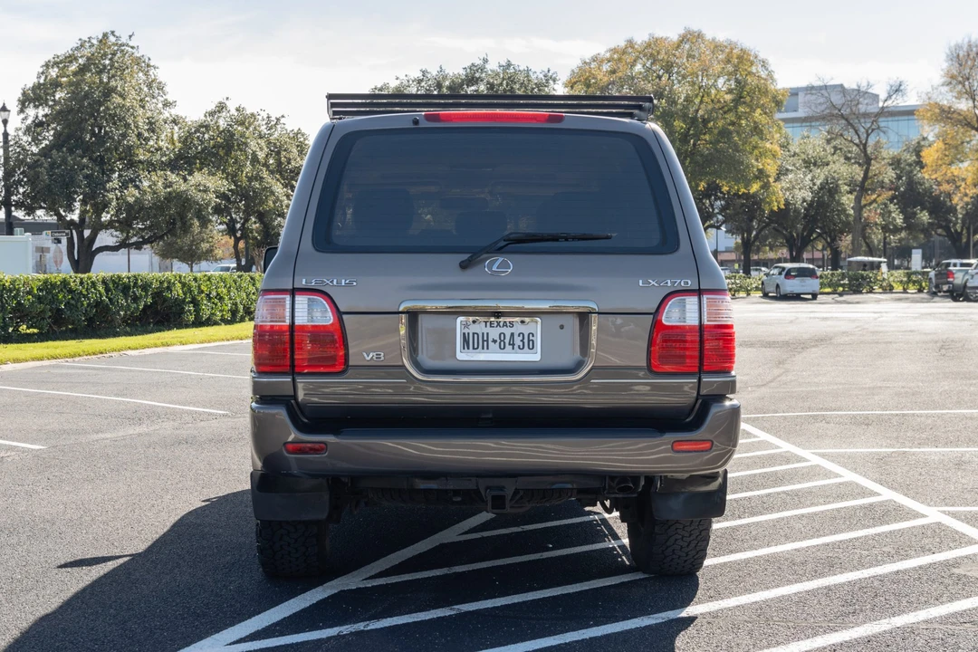 2000 Lexus LX 2nd Gen - Image 7 of 31