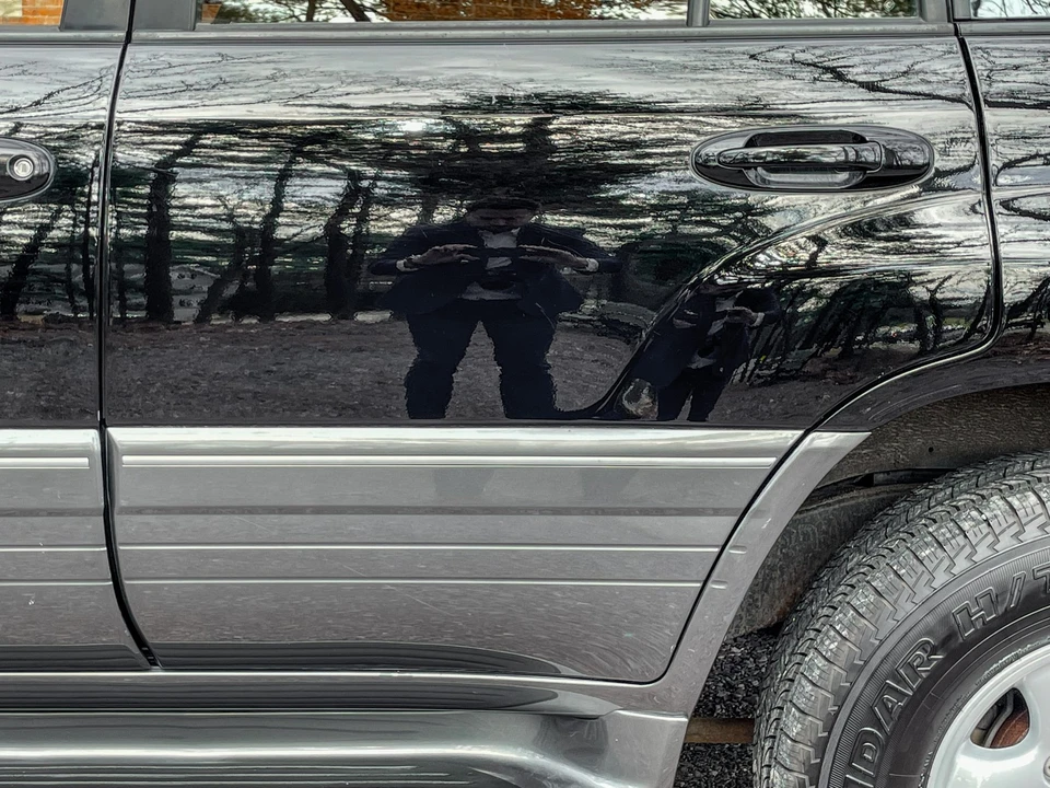 2000 Lexus LX 2nd Gen - Image 11 of 31