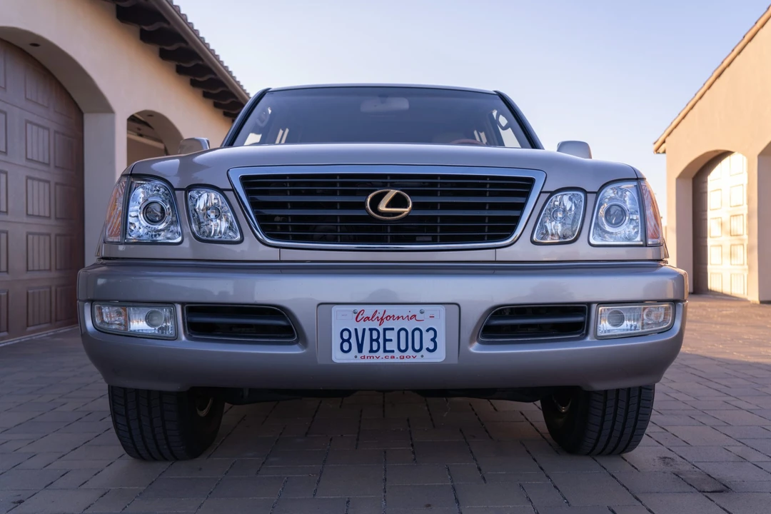 2000 Lexus LX 2nd Gen - Image 20 of 31
