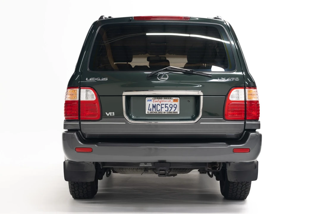 2000 Lexus LX 2nd Gen - Image 6 of 31
