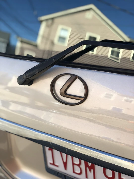 2000 Lexus LX 2nd Gen - Image 27 of 31