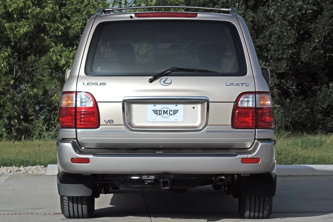 2000 Lexus LX 2nd Gen - Image 6 of 31