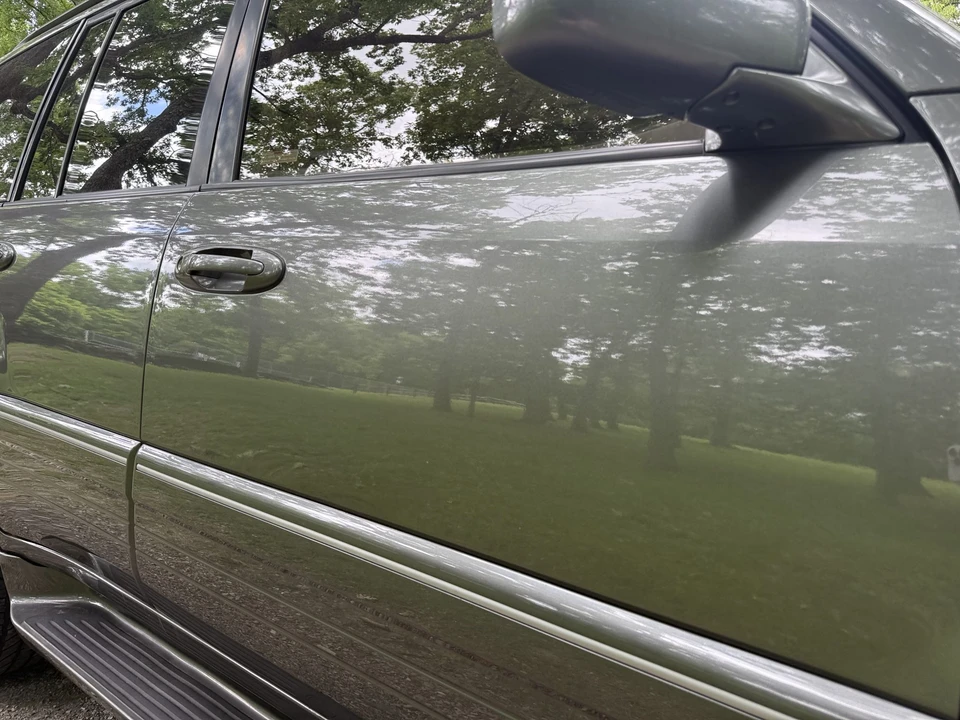 2000 Lexus LX 2nd Gen - Image 31 of 31