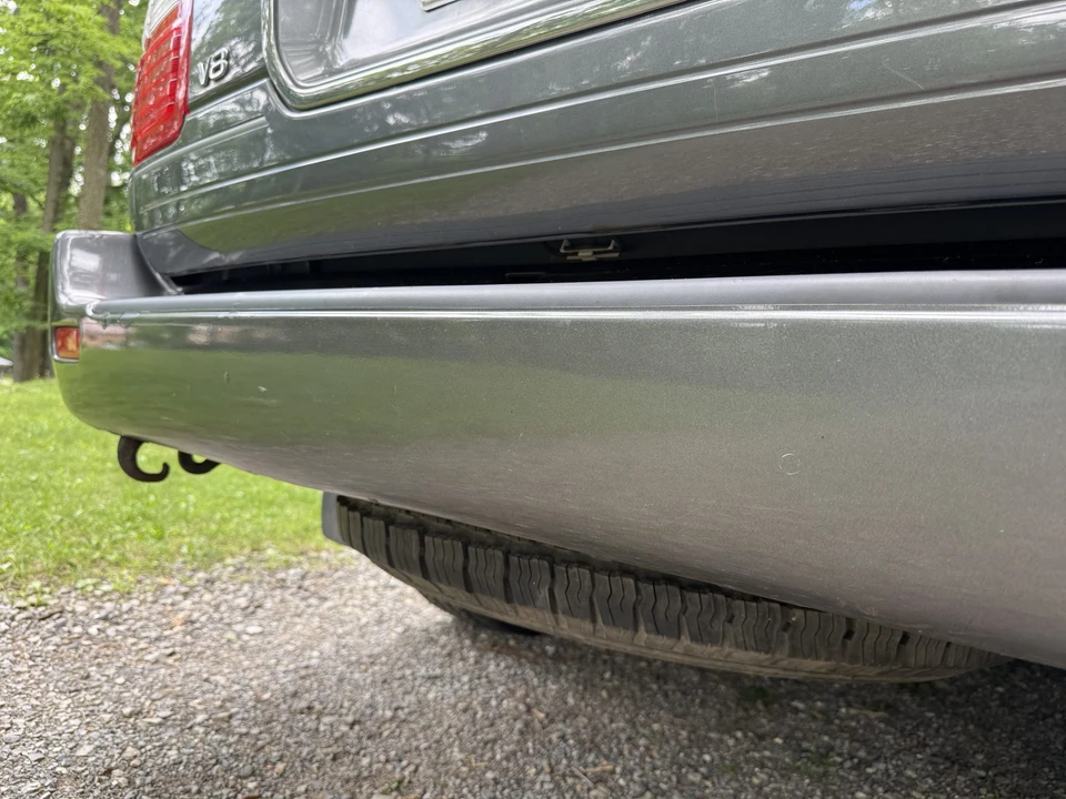2000 Lexus LX 2nd Gen - Image 29 of 31