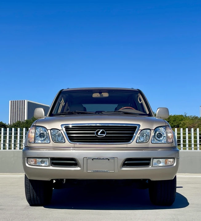 2000 Lexus LX 2nd Gen - Image 7 of 31