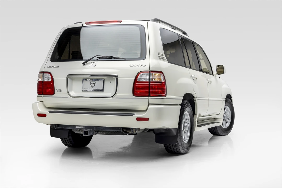 2000 Lexus LX 2nd Gen - Image 6 of 31