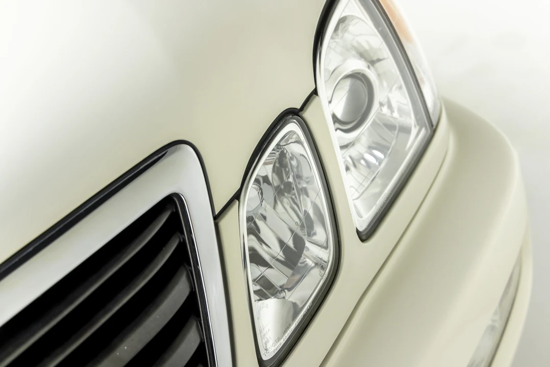 2000 Lexus LX 2nd Gen - Image 13 of 31