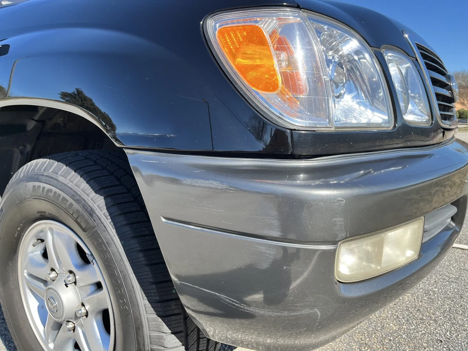 2000 Lexus LX 2nd Gen - Image 23 of 31