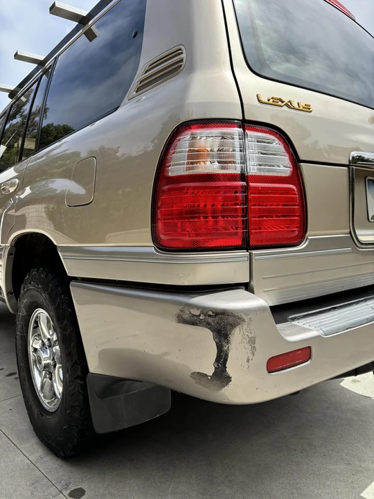 2000 Lexus LX 2nd Gen - Image 29 of 31