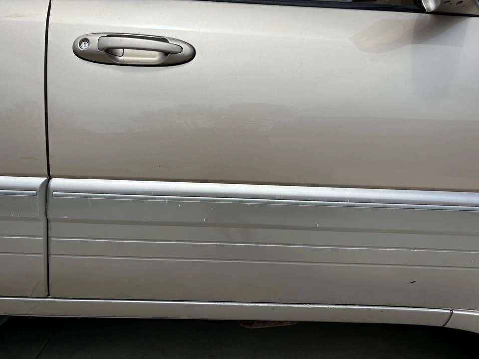 2000 Lexus LX 2nd Gen - Image 31 of 31