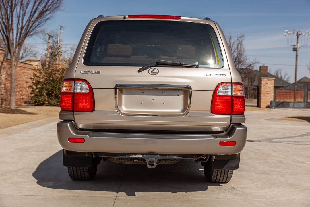 2000 Lexus LX 2nd Gen - Image 5 of 31