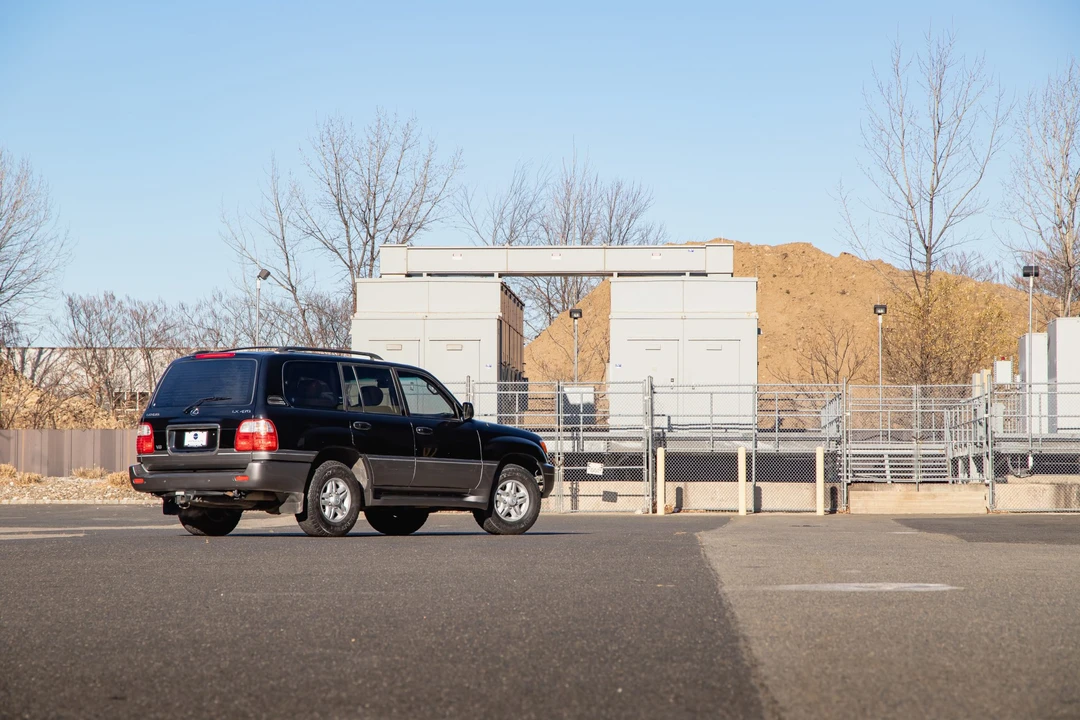 2000 Lexus LX 2nd Gen - Image 7 of 31
