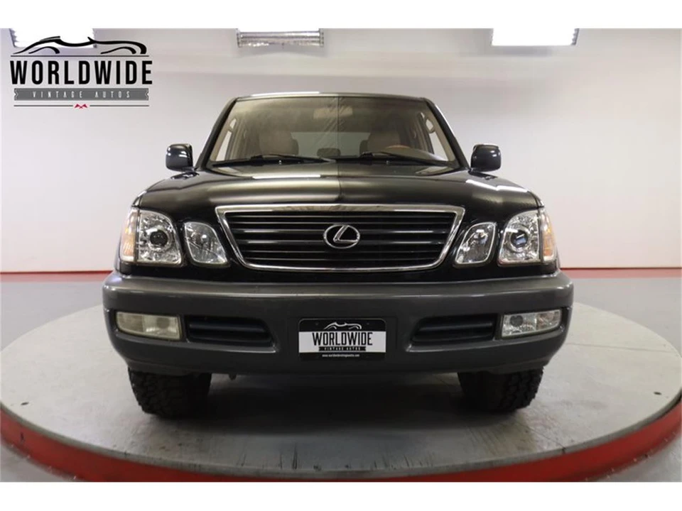 2000 Lexus LX 2nd Gen - Image 15 of 31