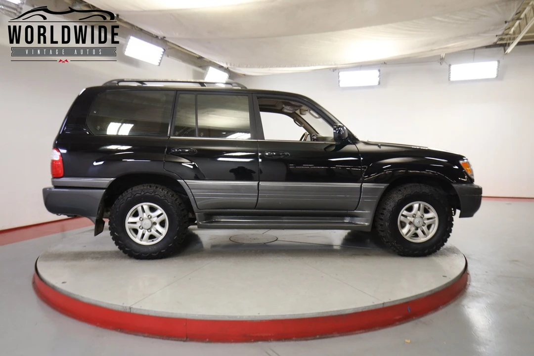 2000 Lexus LX 2nd Gen - Image 4 of 12
