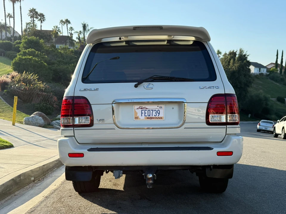 2000 Lexus LX 2nd Gen - Image 8 of 31