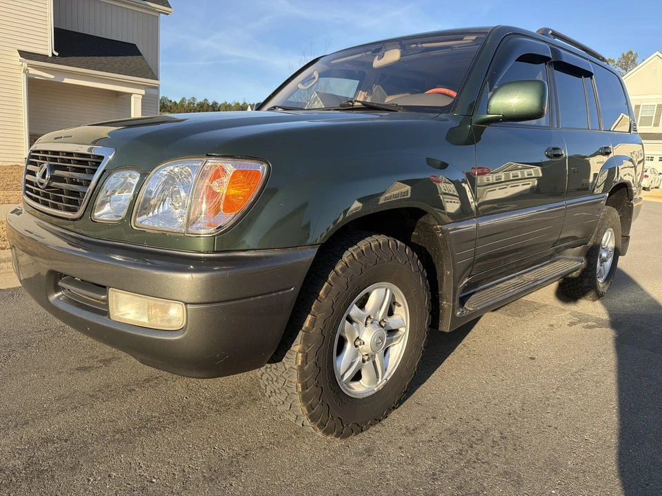 2000 Lexus LX 1st Gen - Image 5 of 31