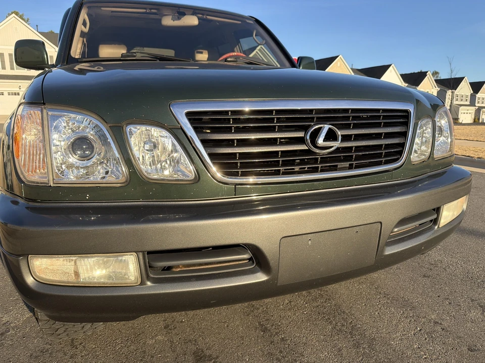 2000 Lexus LX 1st Gen - Image 24 of 31