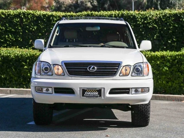 2000 Lexus LX 2nd Gen - Image 2 of 21