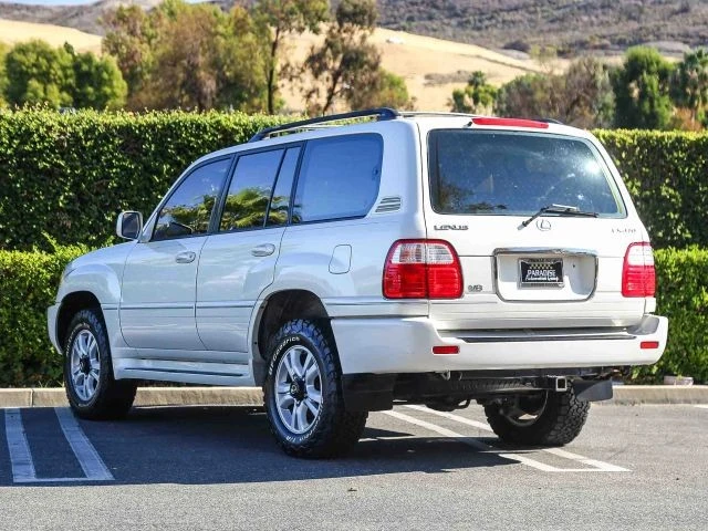 2000 Lexus LX 2nd Gen - Image 4 of 21