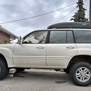 2000 Lexus LX470