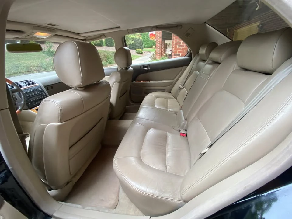2000 Lexus LS 2nd Gen - Image 6 of 8