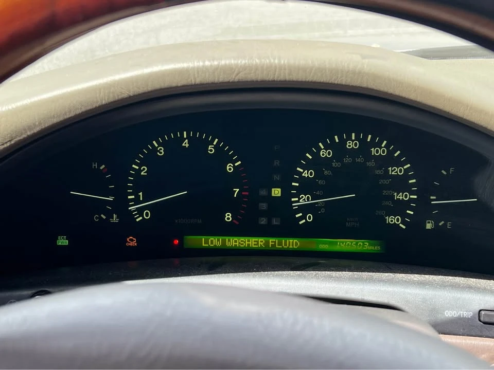 2000 Lexus LS 2nd Gen - Image 6 of 6