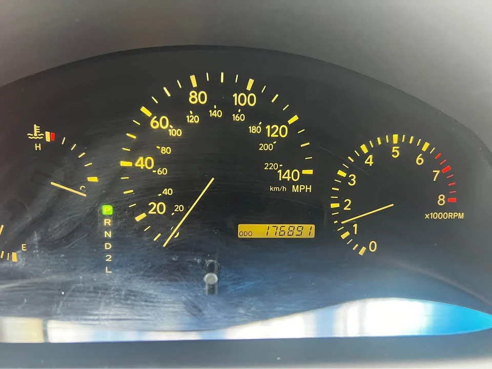 2000 Lexus RX 1st Gen - Image 9 of 10