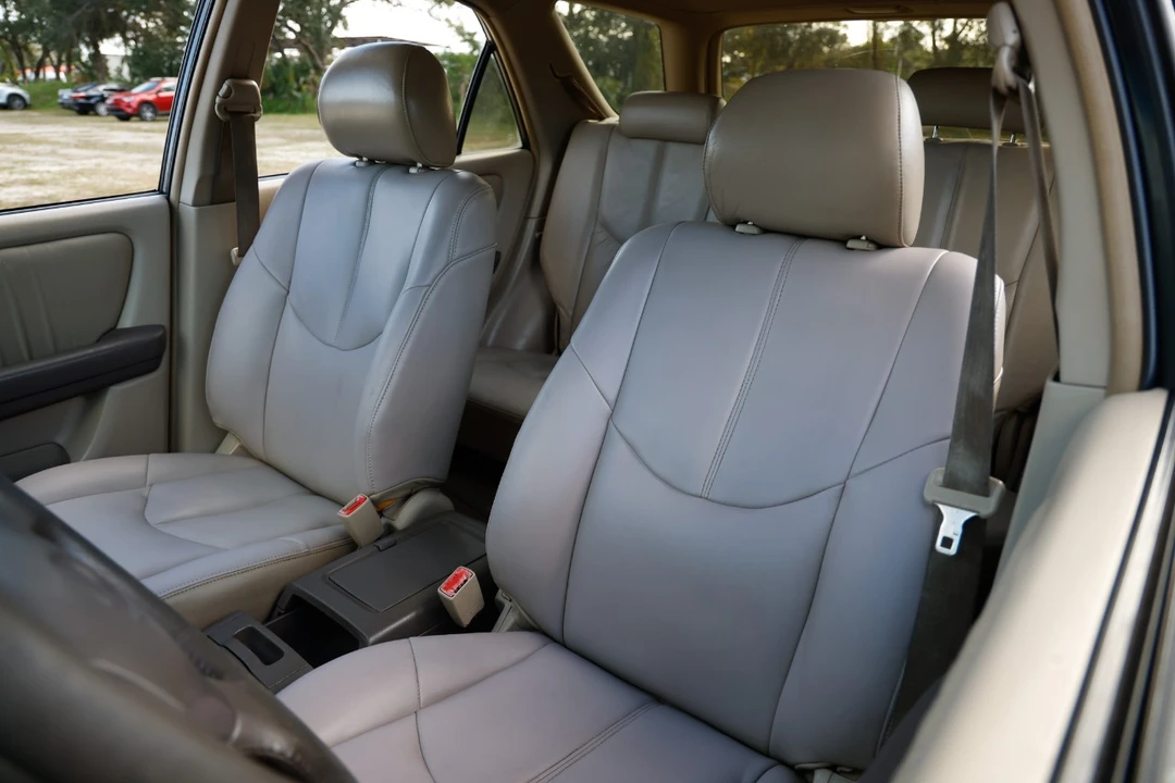 2000 Lexus RX 1st Gen - Image 6 of 12