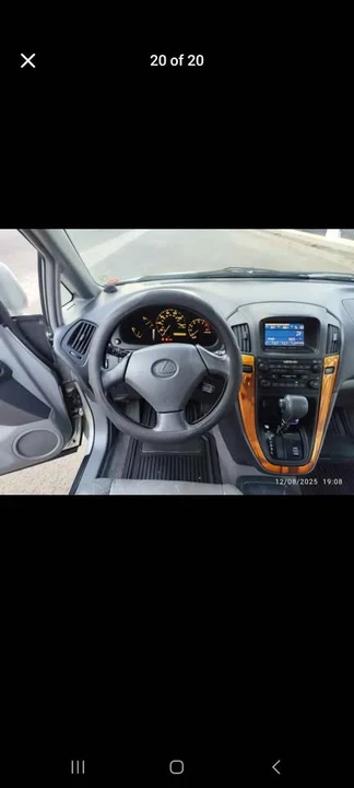 2000 Lexus RX 1st Gen - Image 4 of 9