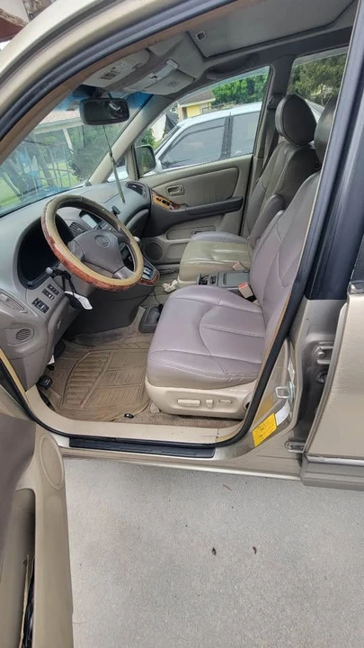 2000 Lexus RX 1st Gen - Image 4 of 8