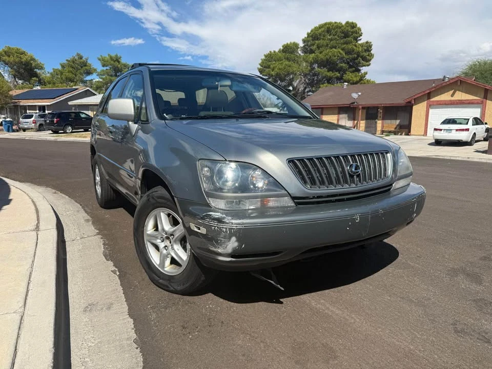 2000 Lexus RX 1st Gen - Image 6 of 12