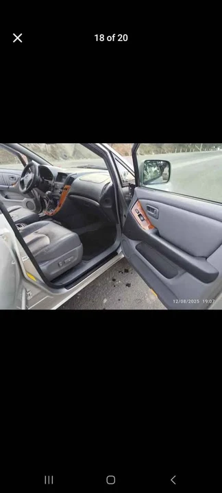 2000 Lexus RX 1st Gen - Image 6 of 11