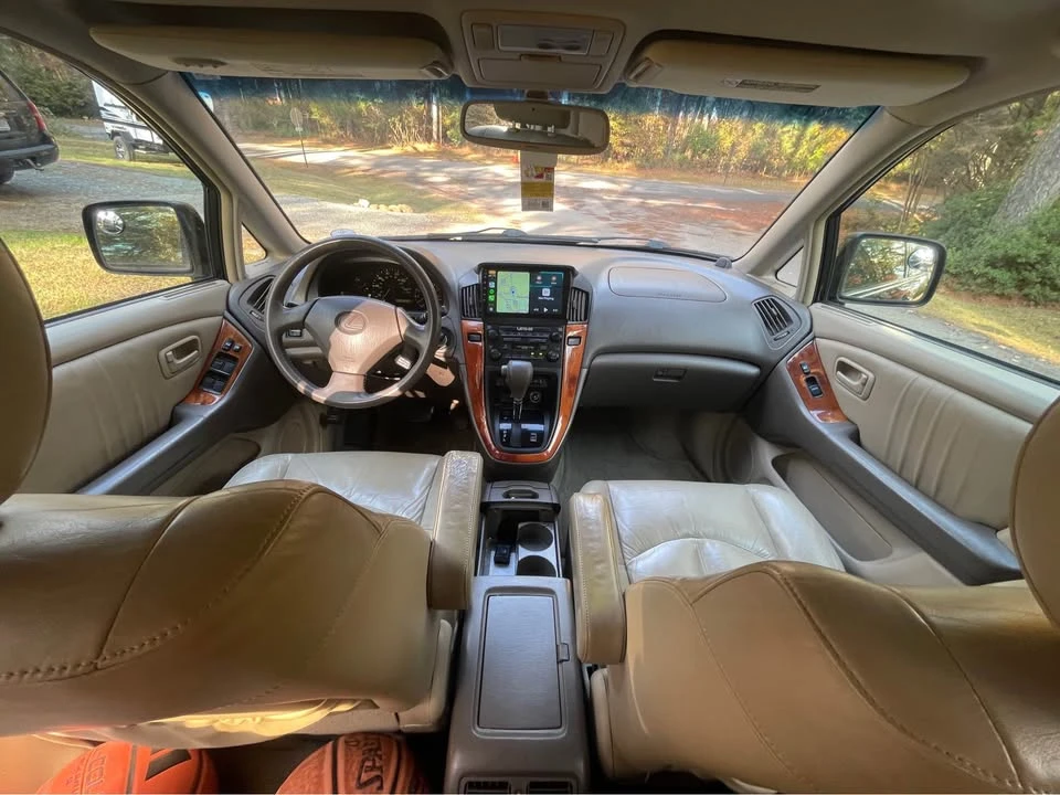 2000 Lexus RX 1st Gen - Image 5 of 8