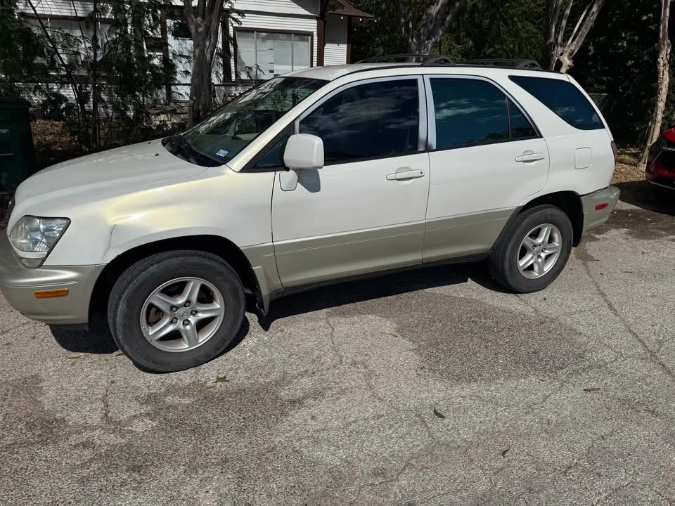 2000 Lexus RX 1st Gen - Image 6 of 6
