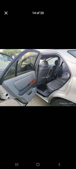 2000 Lexus RX 1st Gen - Image 9 of 11