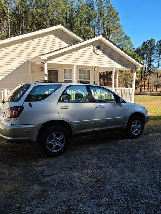 2000 Lexus RX 1st Gen - Image 3 of 7