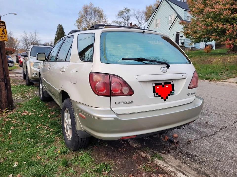 2000 Lexus RX 1st Gen - Image 3 of 7