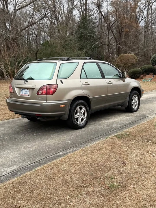 2000 Lexus RX 1st Gen - Image 4 of 17