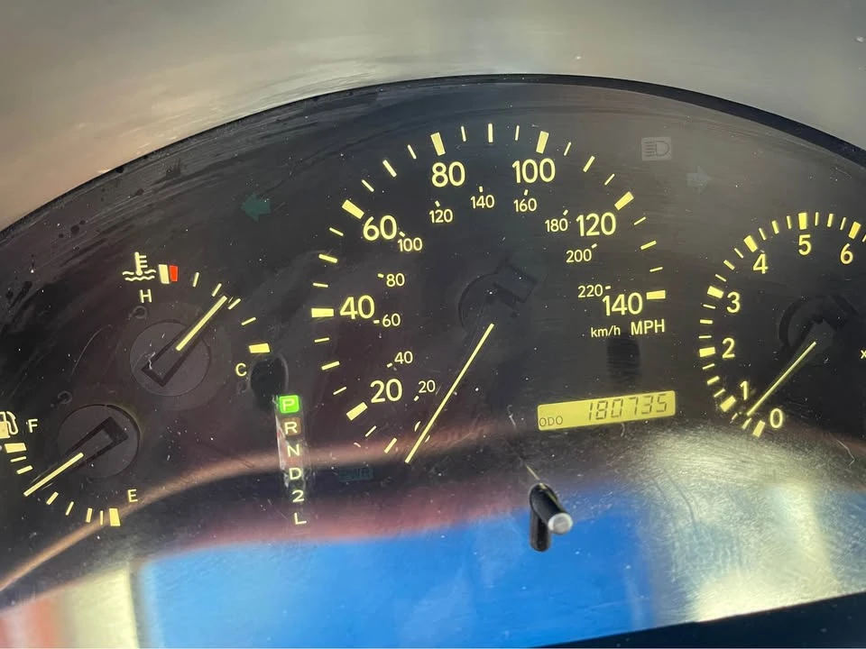 2000 Lexus RX 1st Gen - Image 10 of 15