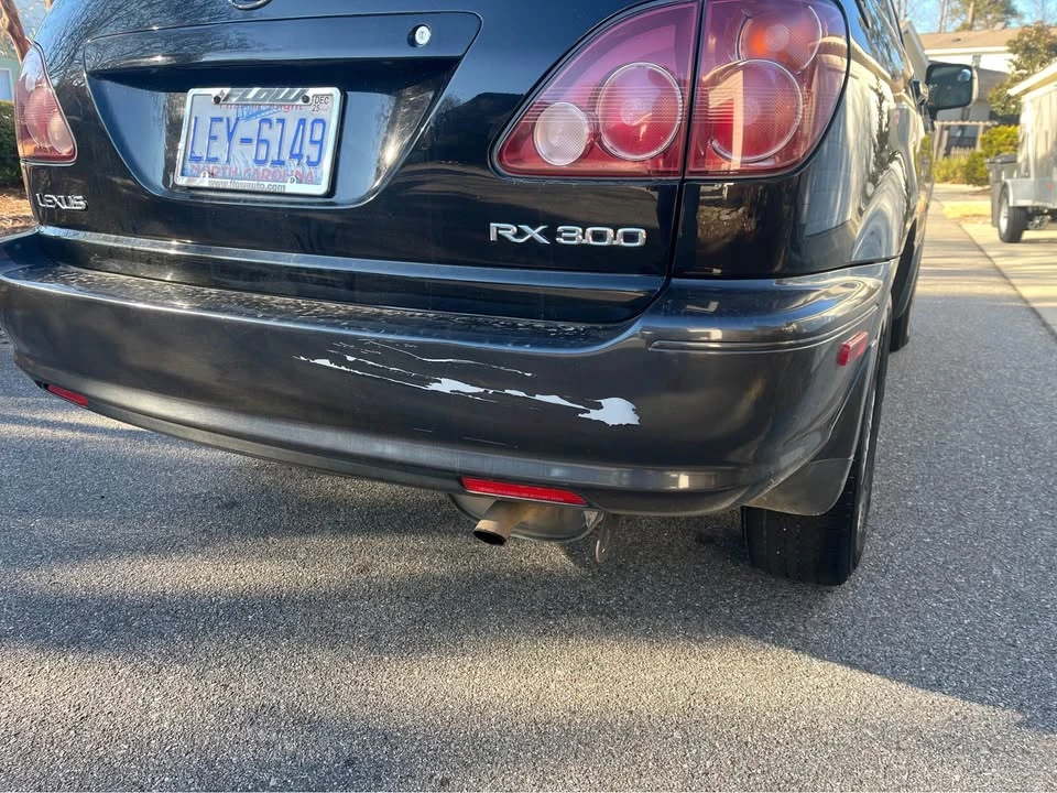 2000 Lexus RX 1st Gen - Image 11 of 12