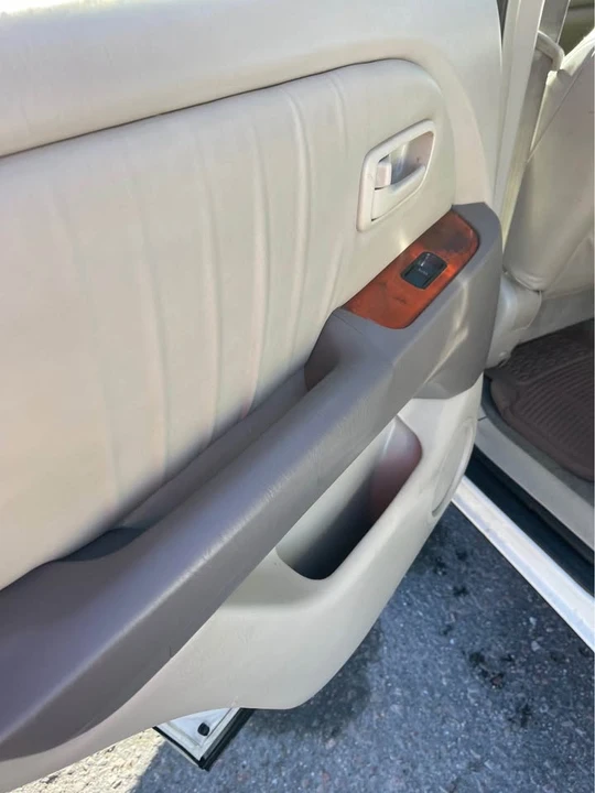 2000 Lexus RX 1st Gen - Image 11 of 15