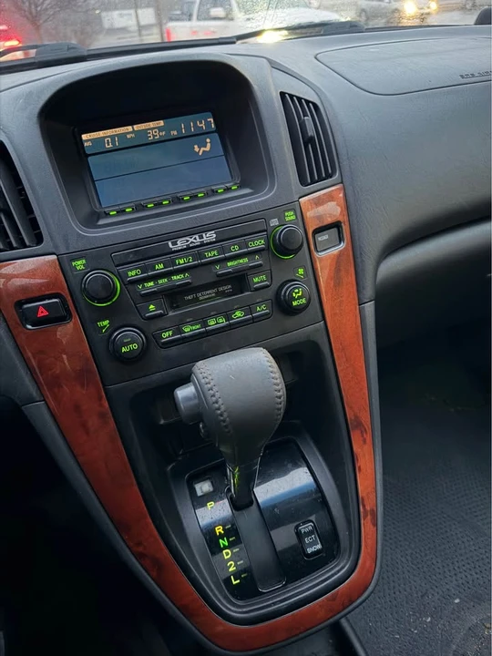2000 Lexus RX 1st Gen - Image 2 of 14