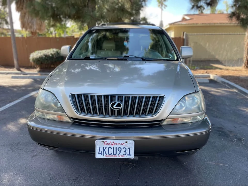 2000 Lexus RX 1st Gen - Image 2 of 14